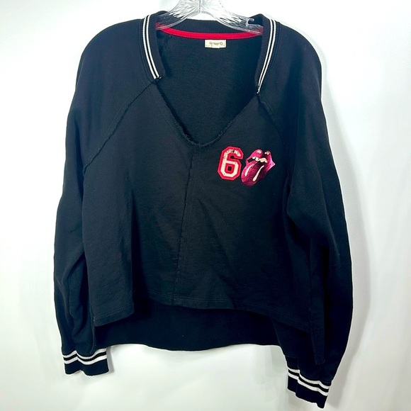 Pilcro Tops - Pilcro The Rolling Stones black V neck sweatshirt size medium.